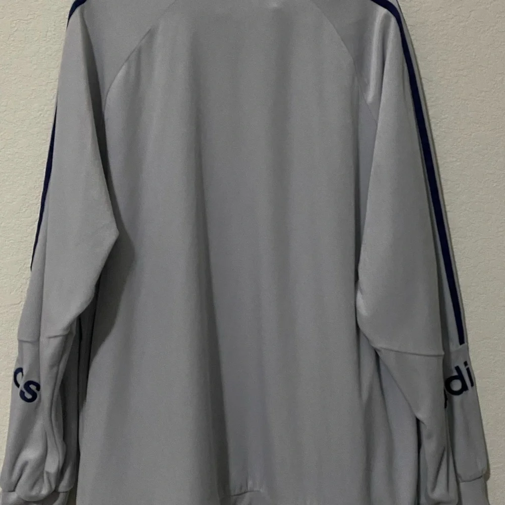 ADIDAS ORIGINALS 90’s ARCHIVE RETRO VELOUR LOGO HALF ZIP GRAY BLUE SWEATSHIRT XL